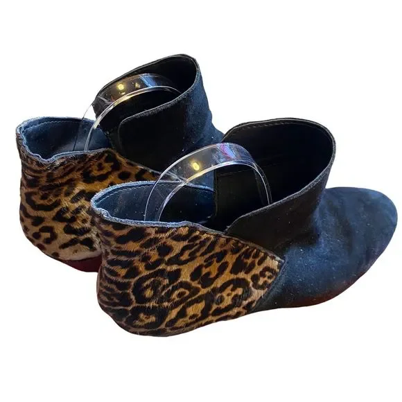Me Too Zena 9 Black Suede Leopard Animal Print Pull On Ankle Bootie Shoes Sz 11M - Picture 3 of 12